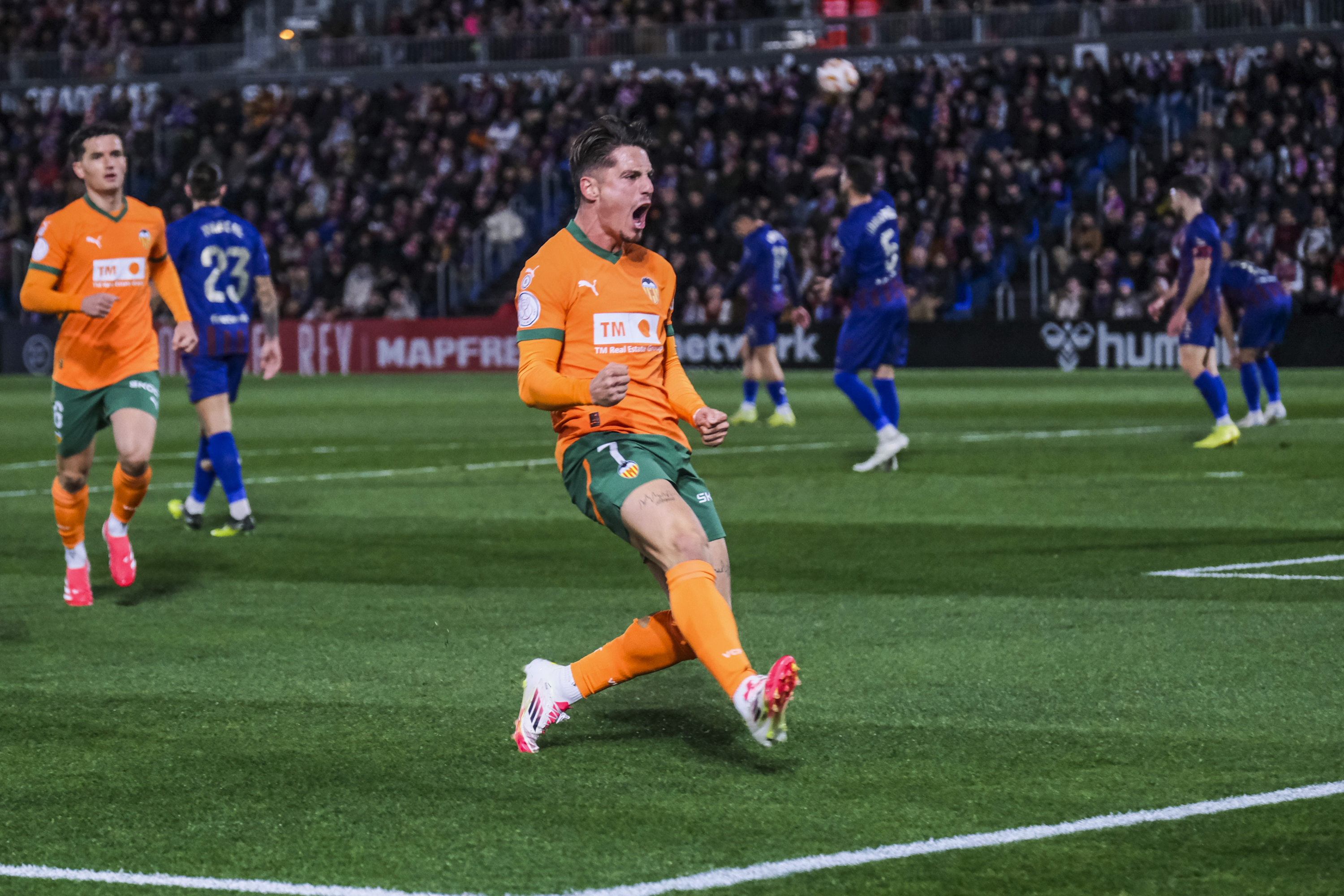 如何利用创 如何利用创